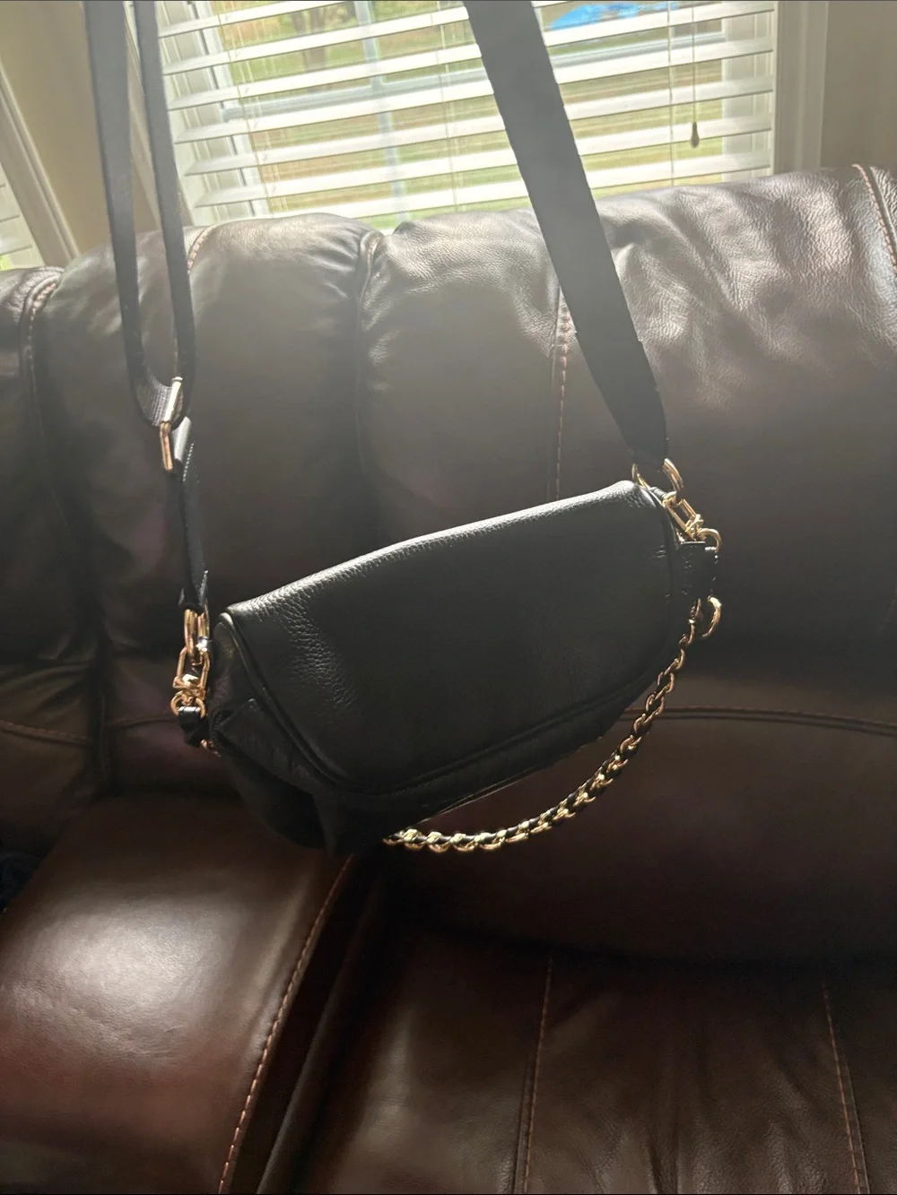 Michael Kors Black Leather Crossbody Bag with Gold Chain, Belt bag, crossbody.